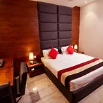 Hotel Crossroad