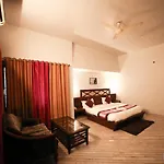 Oyo 38042 The Residency Inn