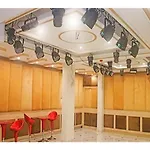 Hotel Galaxy Grand, Lucknow