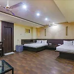 Silver Grand By Shelter