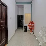 Oyo Hotel Crown
