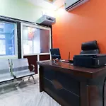 Flagship Fanatic Inn And Banquet Near Chaudhary Charan Singh International Airport