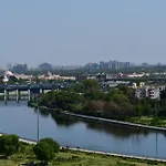 Riverfront Penthouse Studio With Spacious Terrace