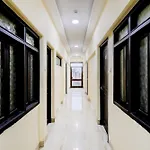 Collection O Hotel Pal Avadh