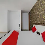 Hotel O Ck Inn Near Chaudhary Charan Singh International Airport