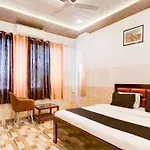 Super Collection O Queen\'S Palace