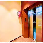 Hotel Premium S S- Inn Near Chaudhary Charan Singh International Airport - A Premium Hotel