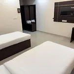 Hotel Ganga Greens