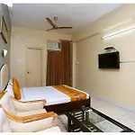 Lucknow Hotel Maharaja Premium Palace Near Railway Station And Temple - A Premium Hotel In Lucknow