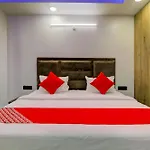 Hotel O Love Inn
