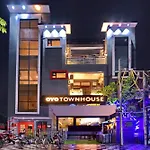 Super Townhouse 244 Munshipuliya