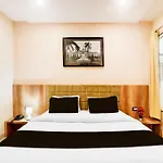 Super Townhouse The Nawab Hotel And Banquet