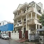 Oyo 3523 Tekarees Inn Mahanagar