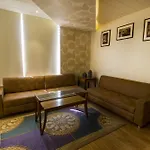 Fabhotel Hotel V Charbagh