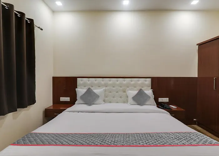 Townhouse 1259 Hotel Trijal Inn