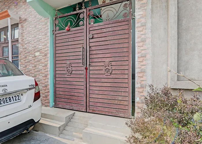 Hotel O Royal Inn Homestay
