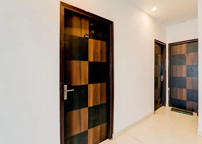Super Collection O Kiara Guest House