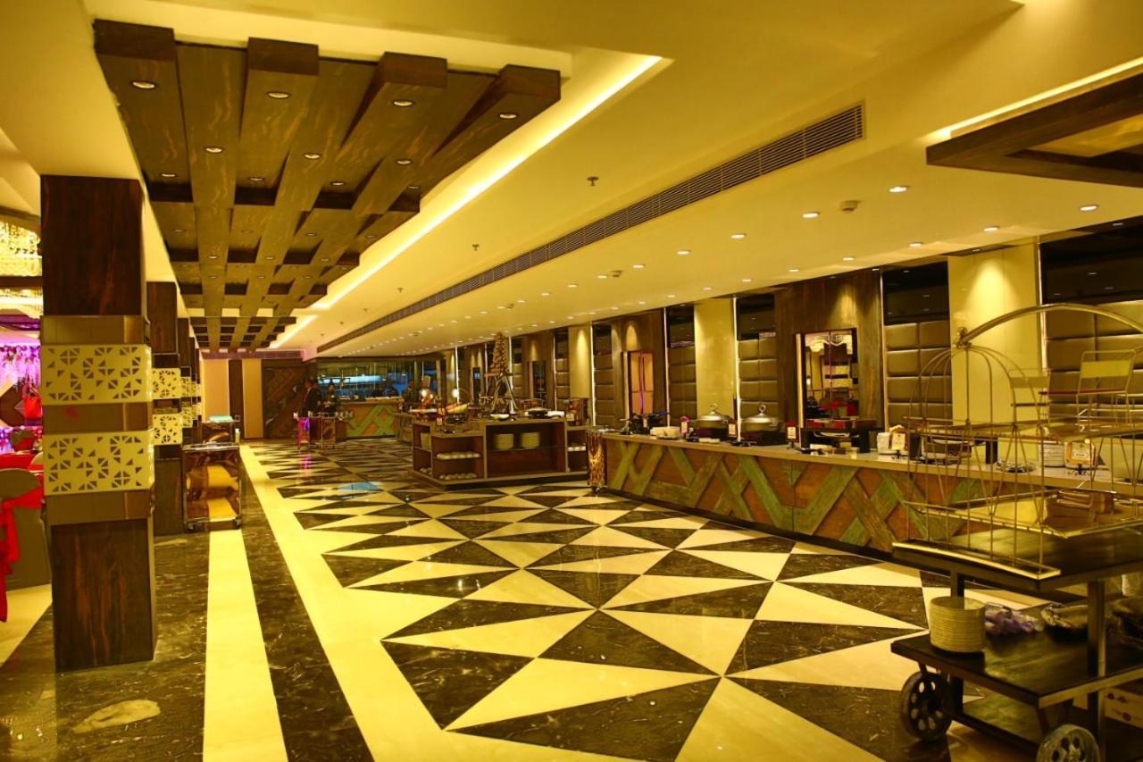 Crossroad Hotel