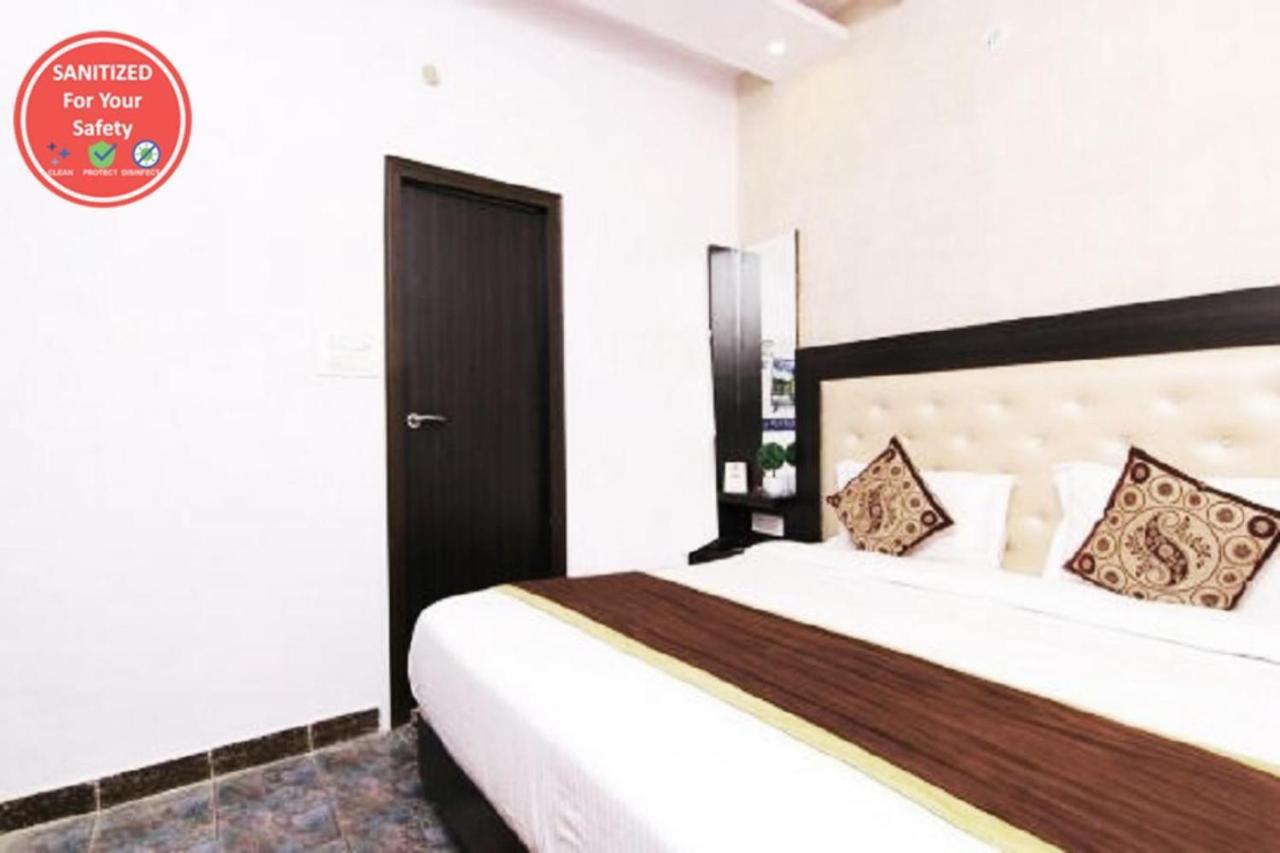 Goroomgo Rajput Charbagh Hotel 3*