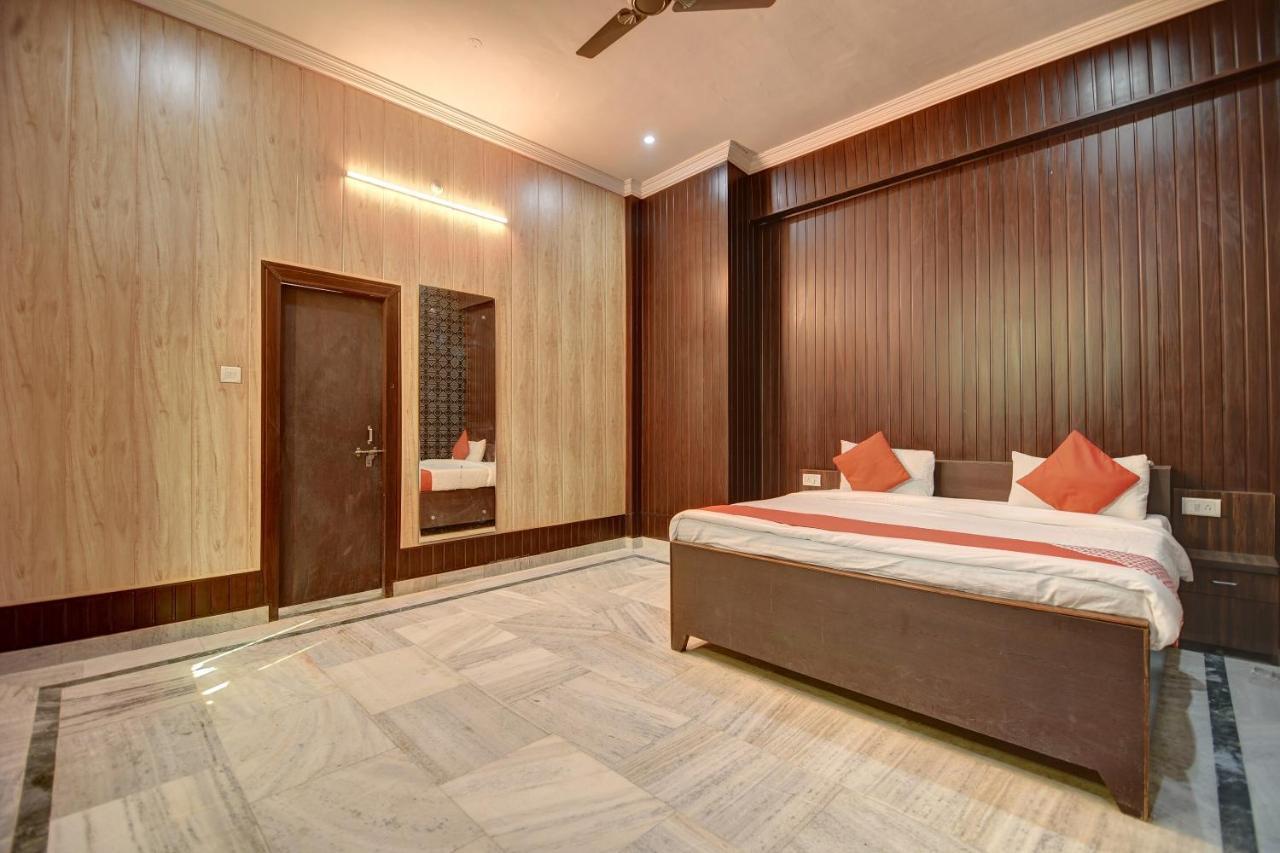 Hotel Oyo 19533 D Nest 3*
