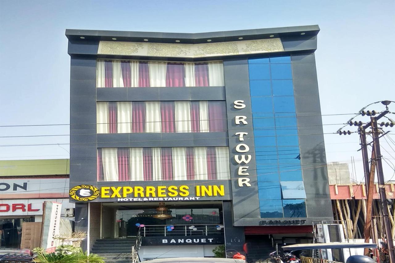 Oyo 24572 Express Inn 3* Lucknow