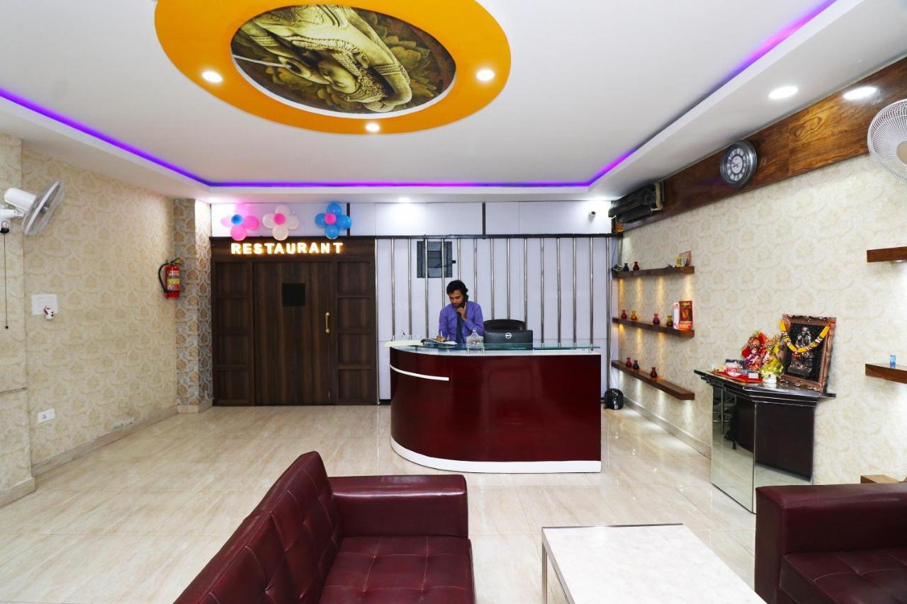 Oyo 24572 Express Inn Hotel Lucknow