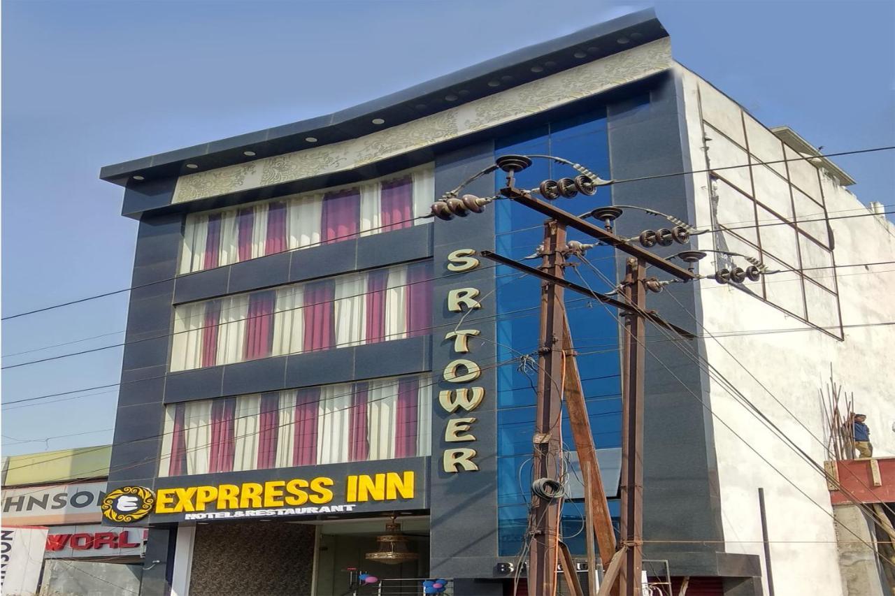 Oyo 24572 Express Inn 3* Lucknow