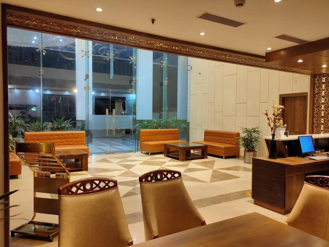 Hotel Comfort Elite Lucknow