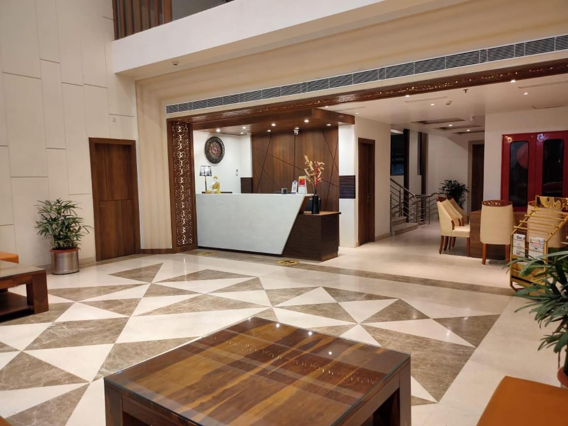 Hotel Comfort Elite Lucknow