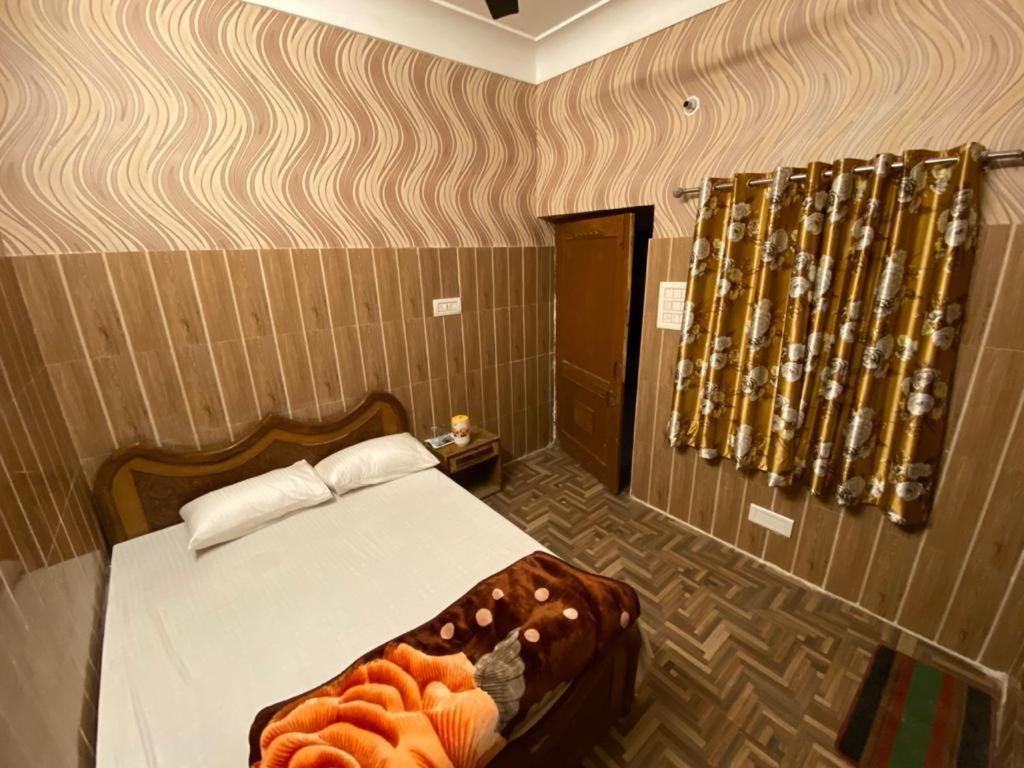 Hotel New Lucknow Hotel