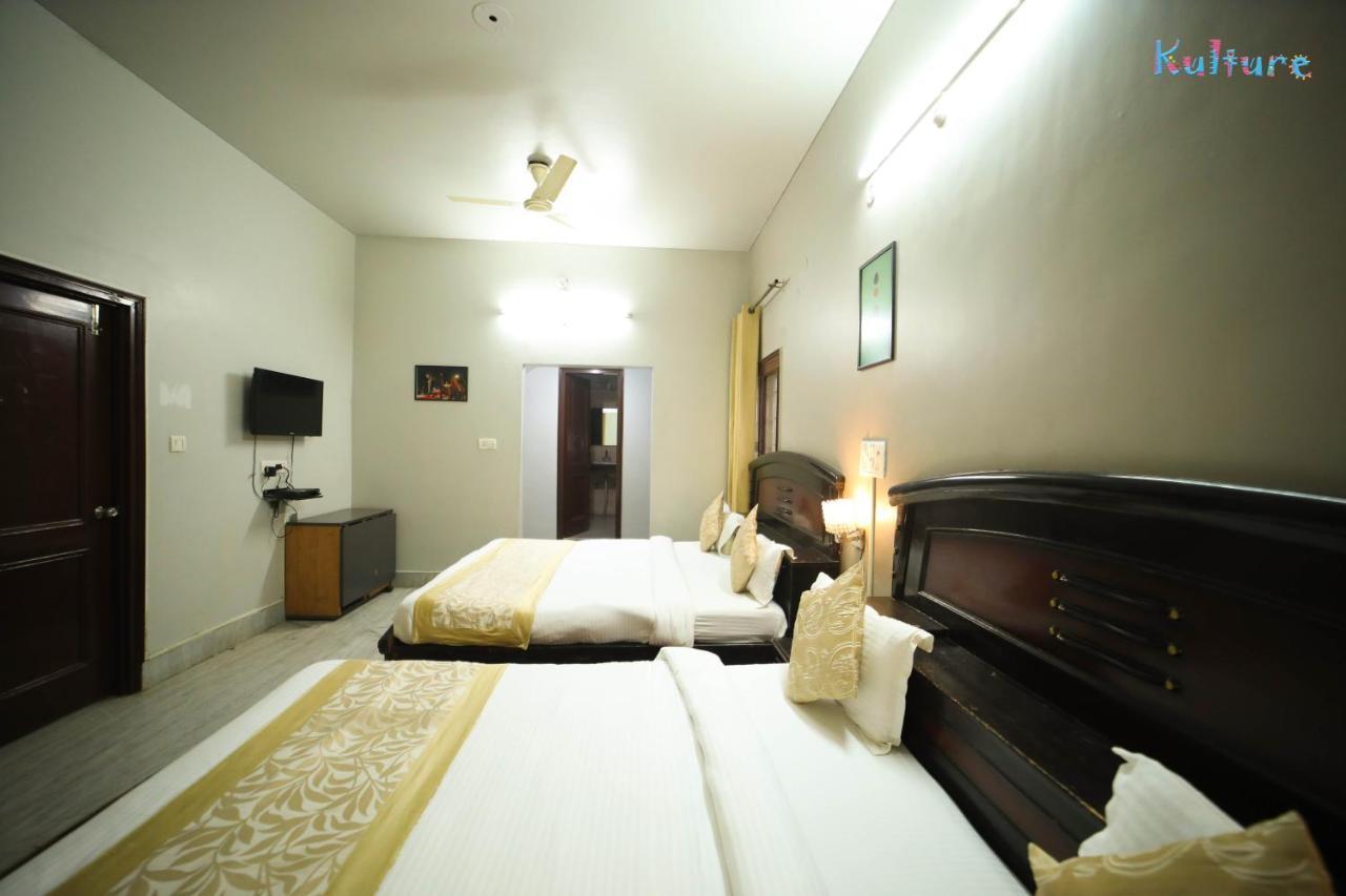Oyo 38042 The Residency 3*