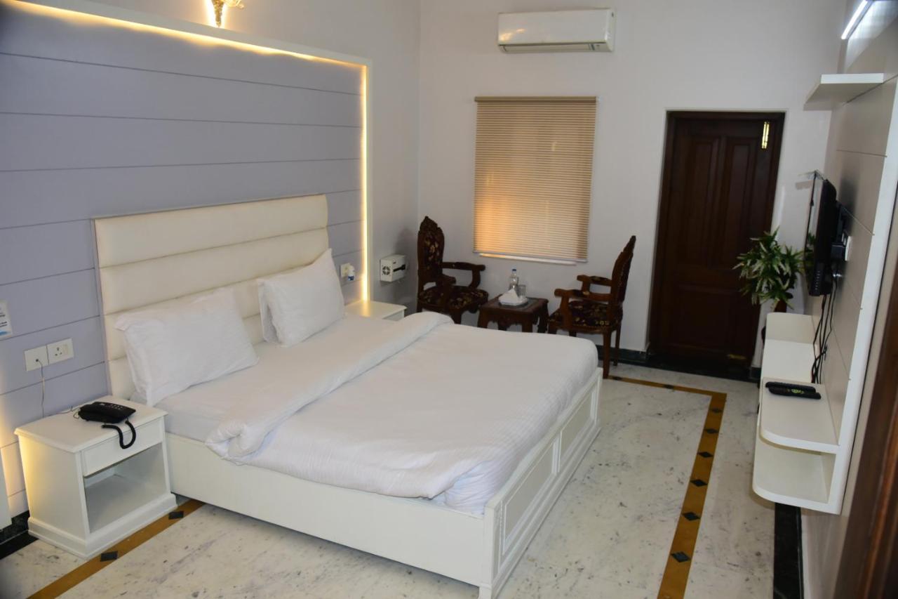 Shakuntala Palace Hotel