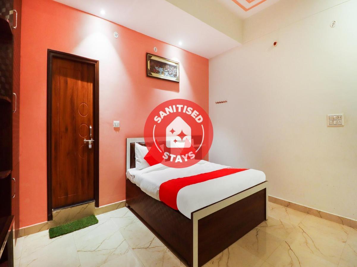 Oyo Lck1233 Rivaaj Palace 3* Lucknow
