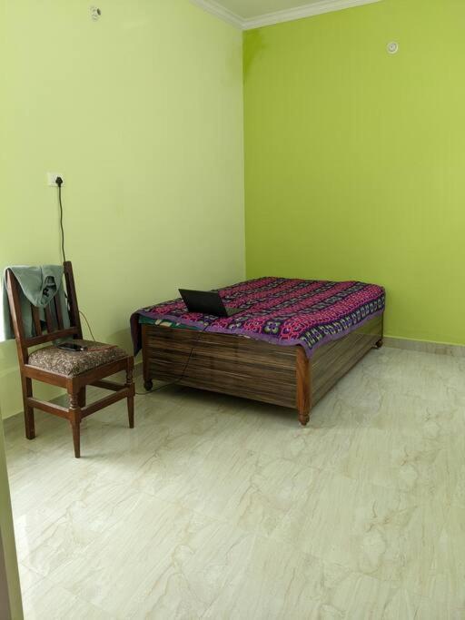 Villa 2-bedroom Park Facing Lucknow