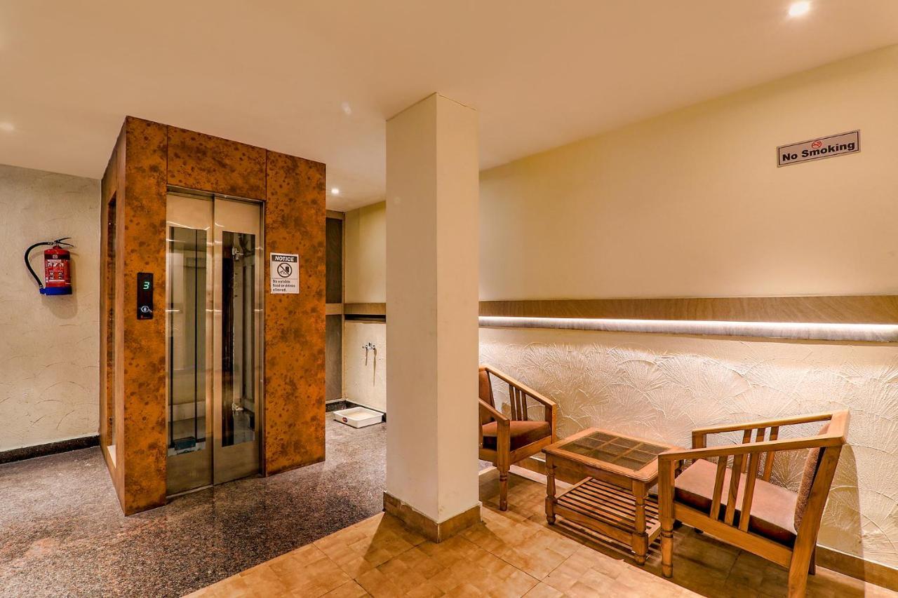 Hotel Townhouse Geetraj Near Shalimar Gateway Lucknow 3*