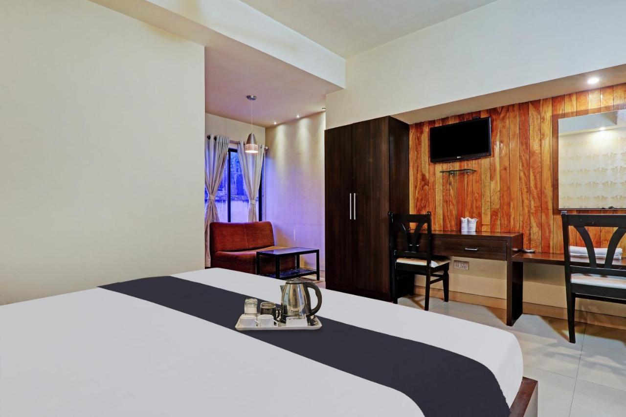 Townhouse Oak Shelter 4* Lucknow