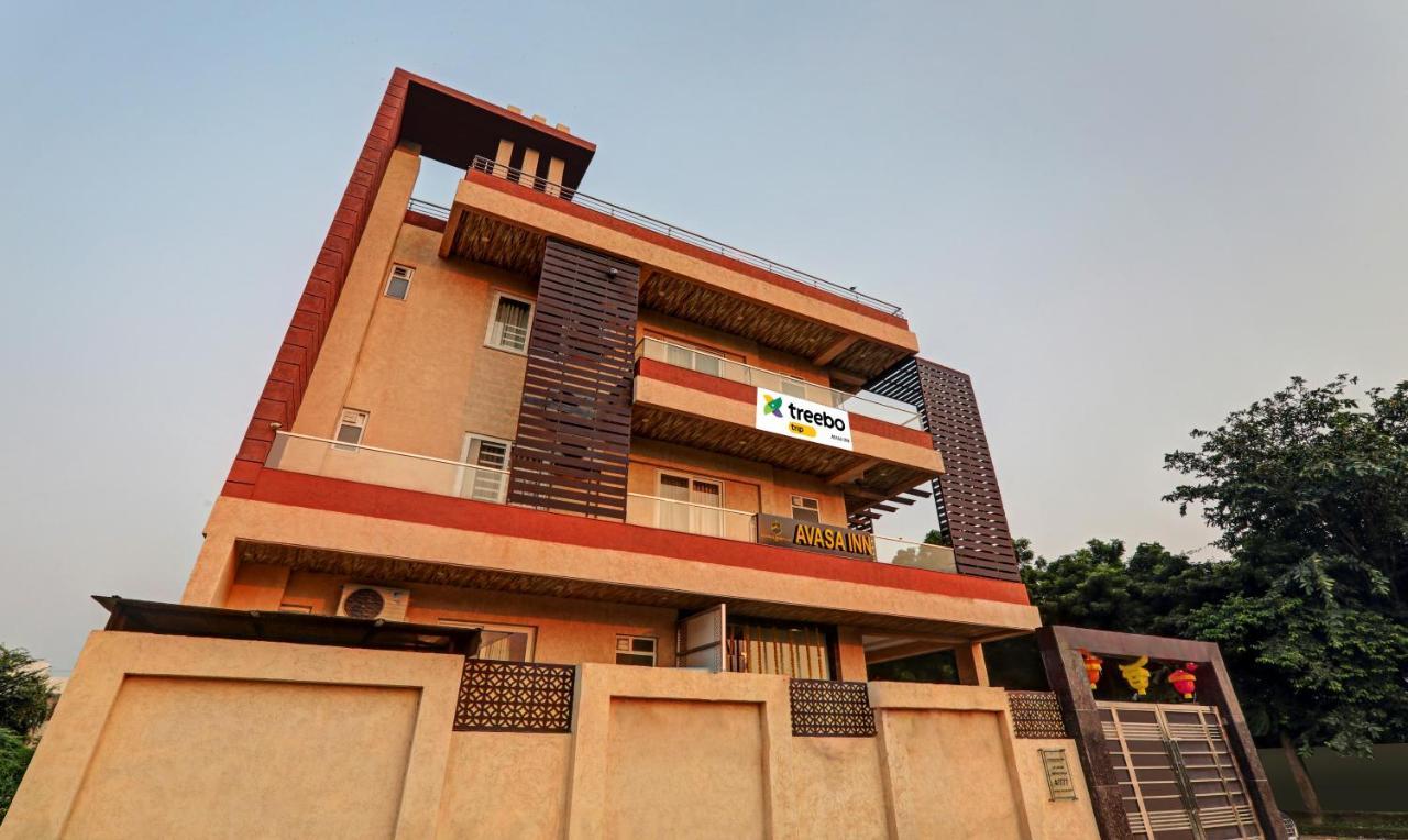 Hotel Itsy By Treebo - Avasa Lucknow