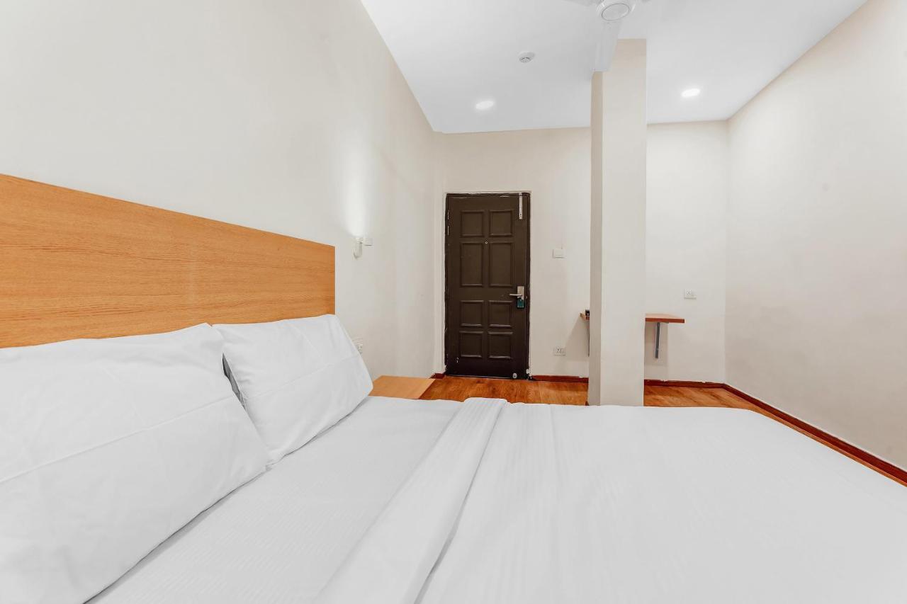 Hotel Townhouse 1156 Grey Leaves Lucknow