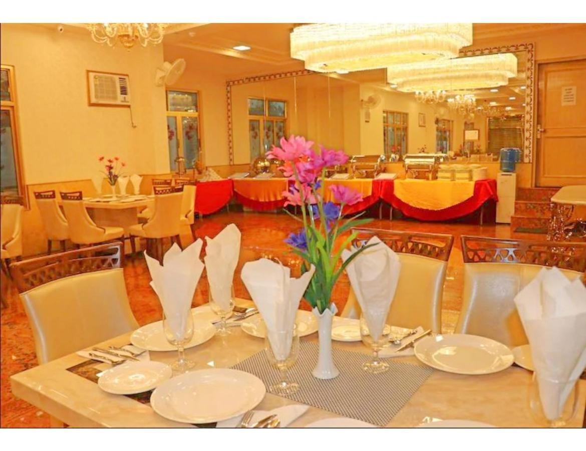 Galaxy Grand, Homestay
