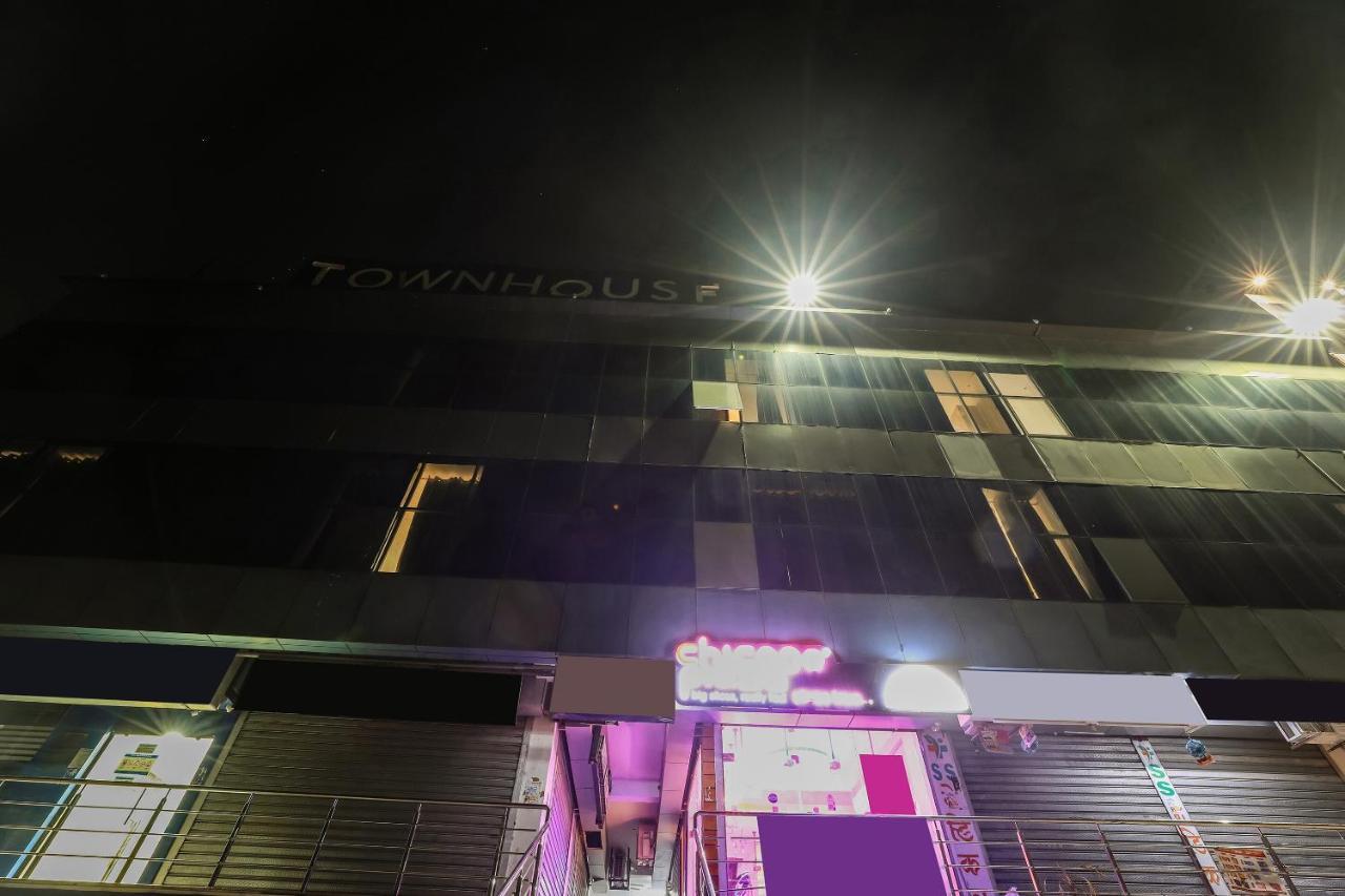 Townhouse 1156 Grey Leaves Hotel 3*