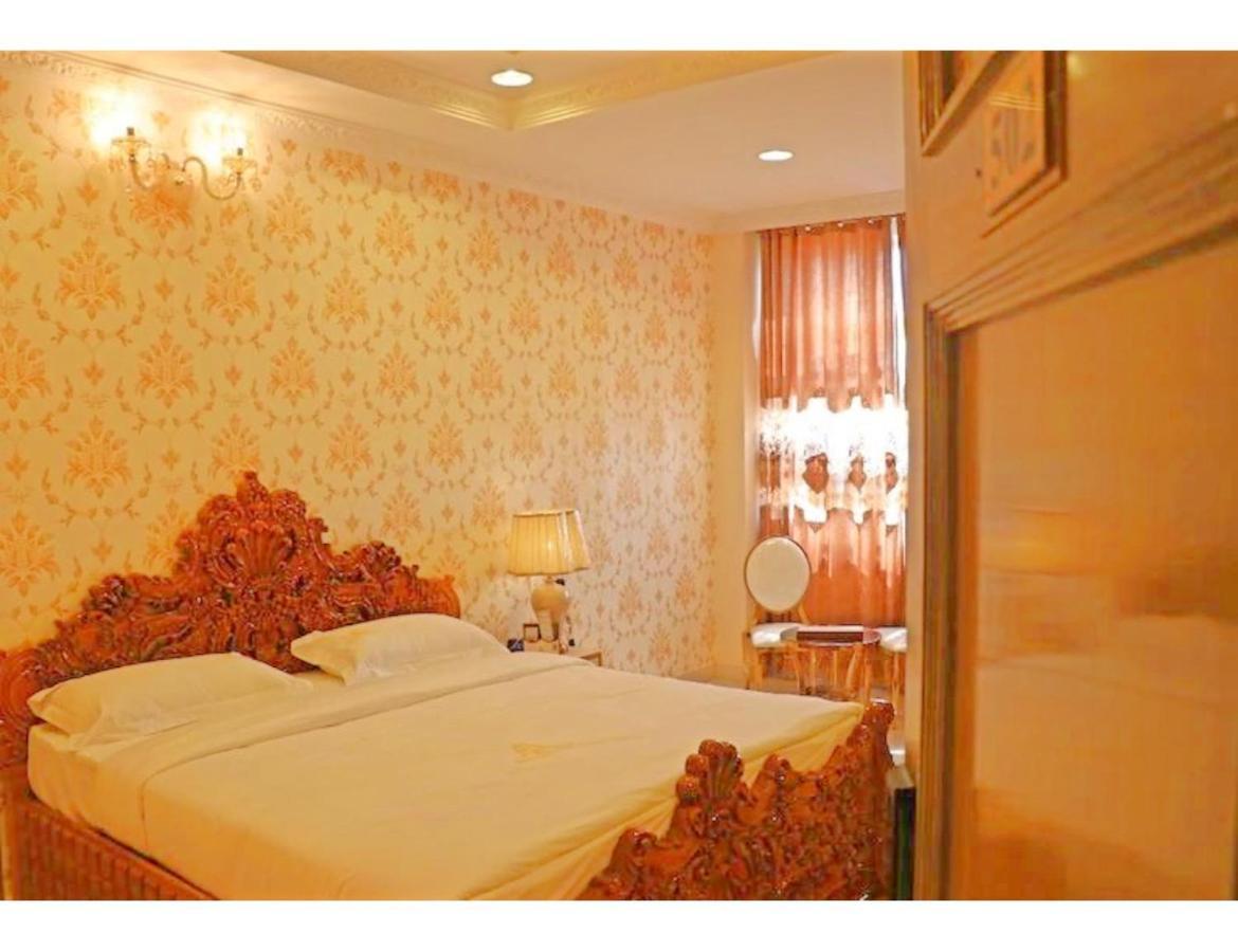 Galaxy Grand, Homestay *