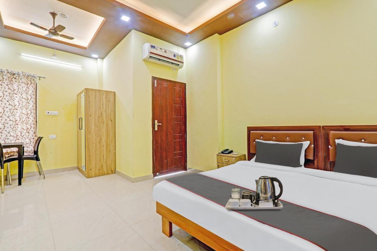 Hotel Capital O Phenix Elite Near Phoenix United 3*