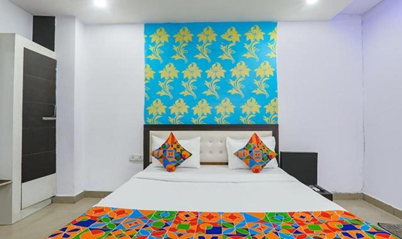Fabexpress Happy Hotel 3*