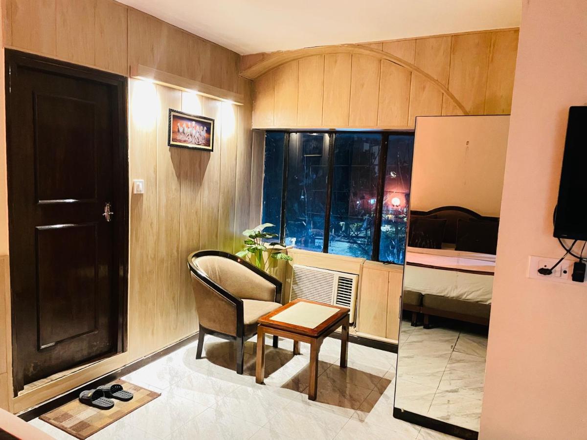Hotel The Royal Presidency Lucknow