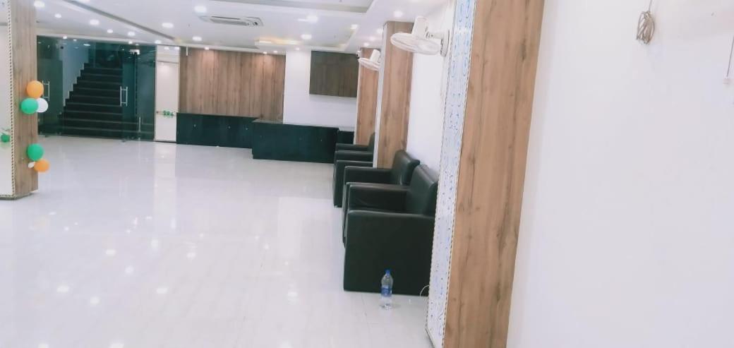 Vrindavan 3*