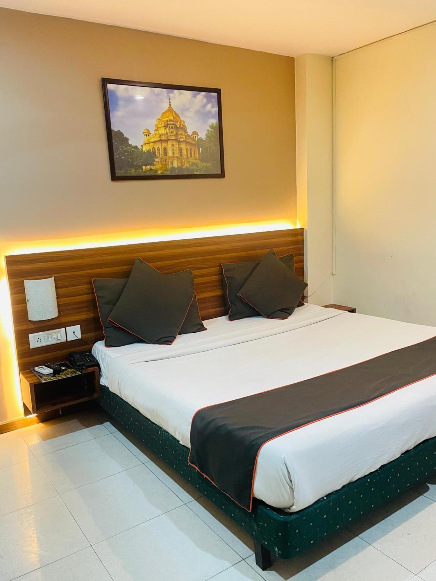 The Royal Presidency Hotel Lucknow