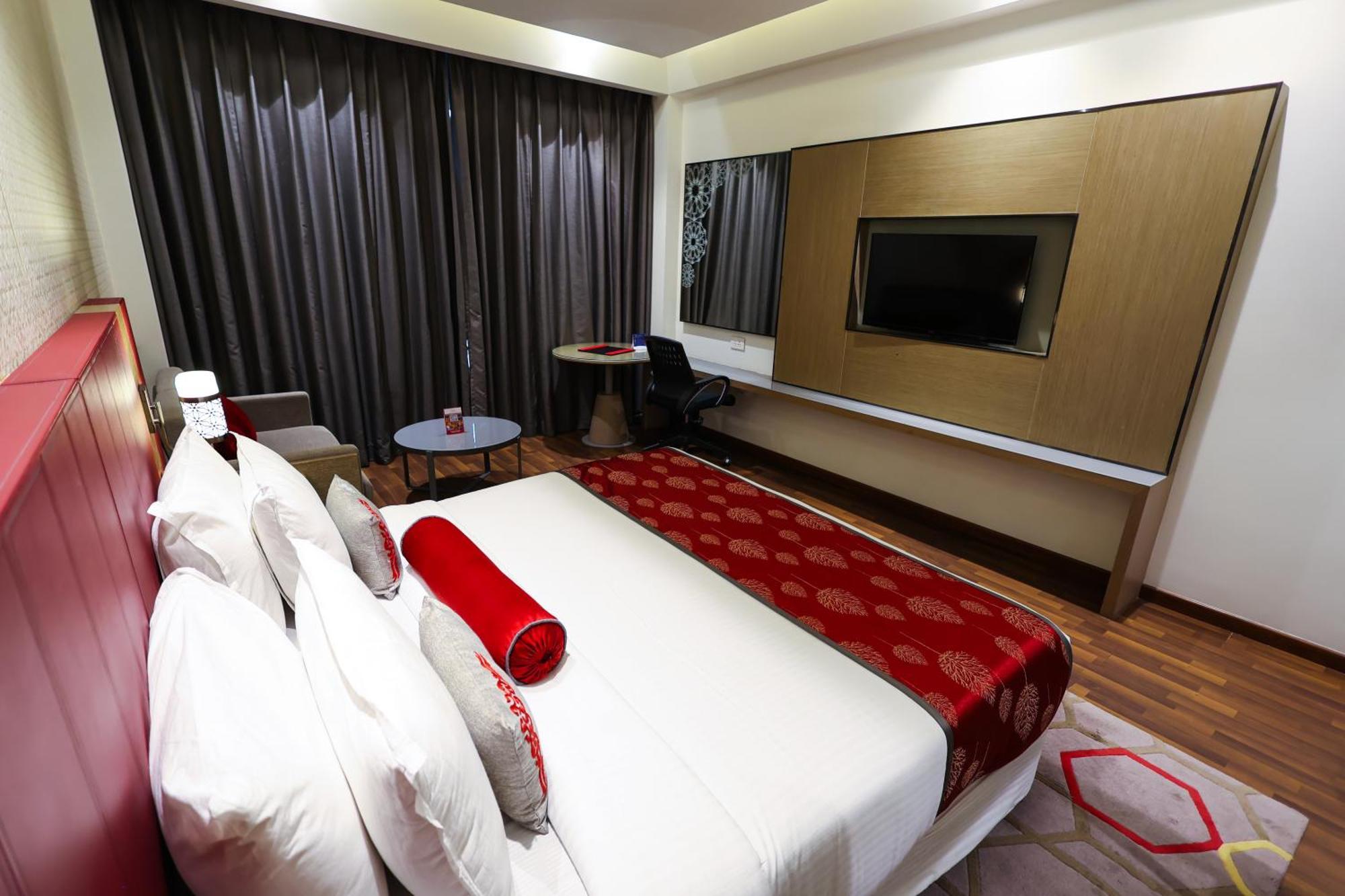 Ramada Plaza By Wyndham Hotel 5*