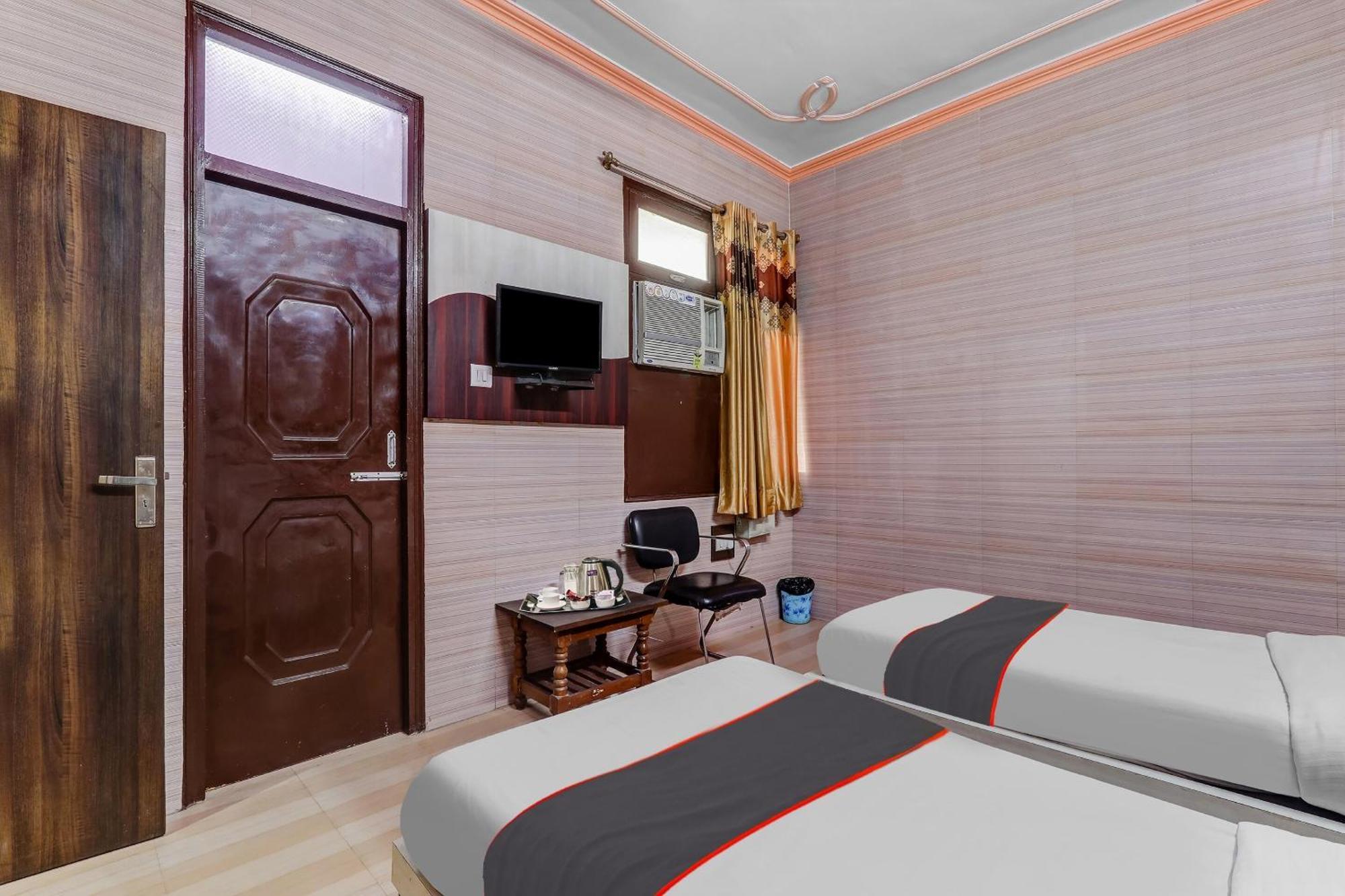 Hotel Collection O A Unit Of Fantail Hospitality Pr Lucknow