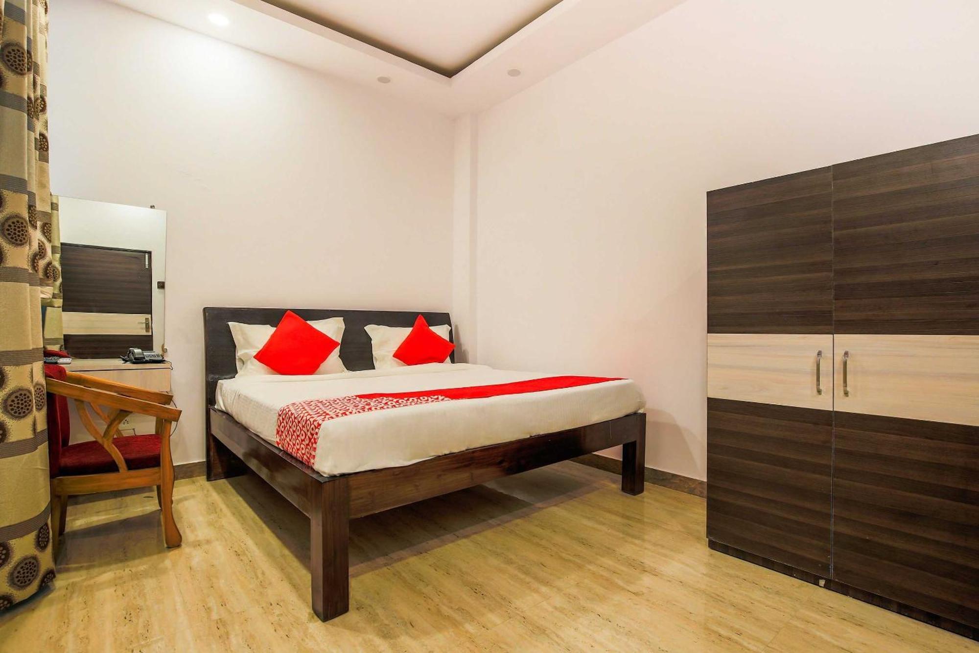 Sunrise Hotel 4*