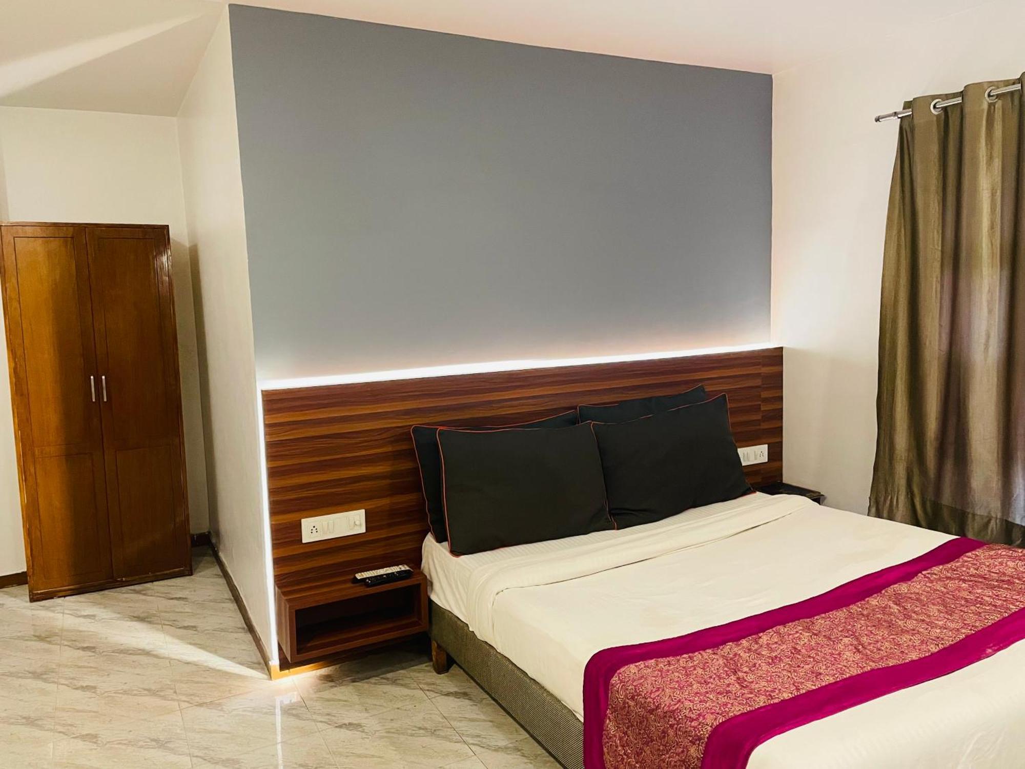 Hotel The Royal Presidency 4*